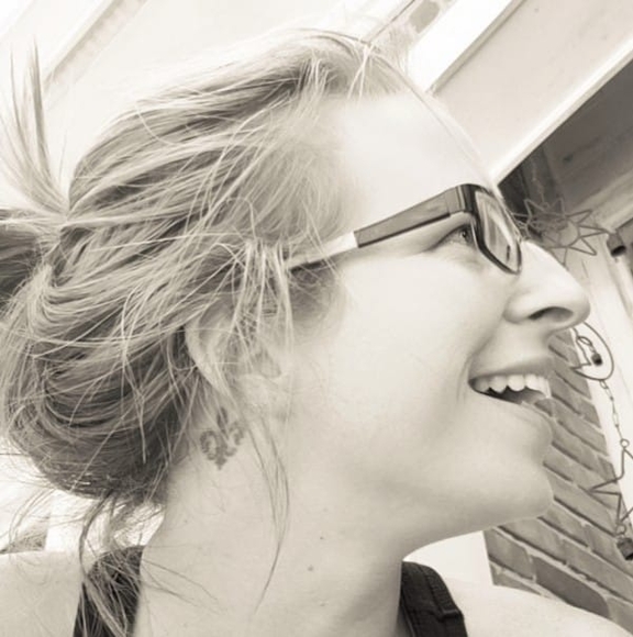 Meet your Posher, Brie - Picture 1 of 1